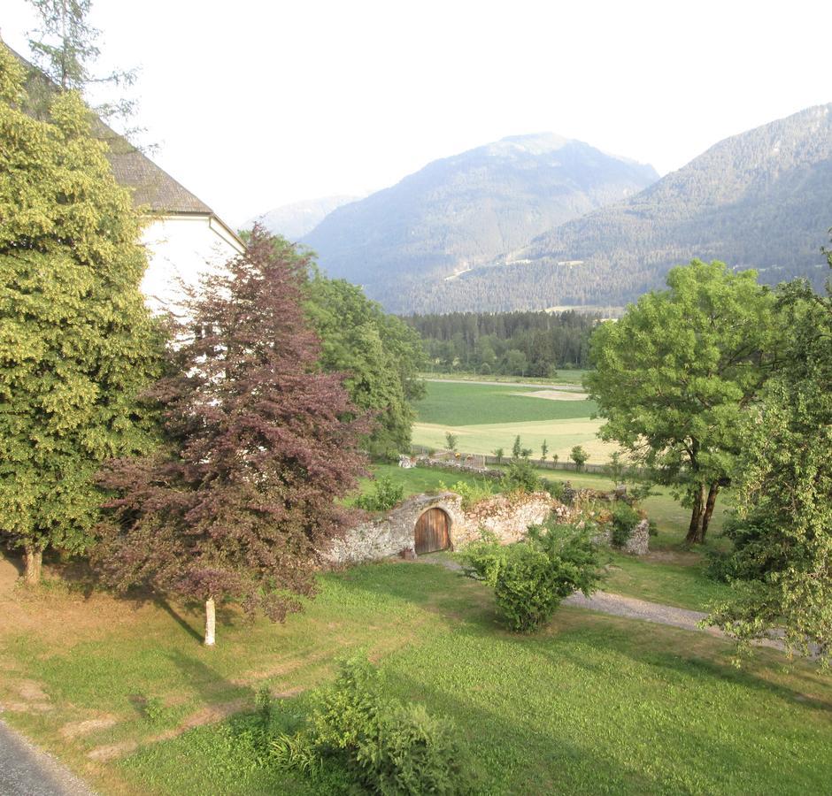 Schloss Manndorf Gaestehaus Kotschach-Mauthen Exterior photo